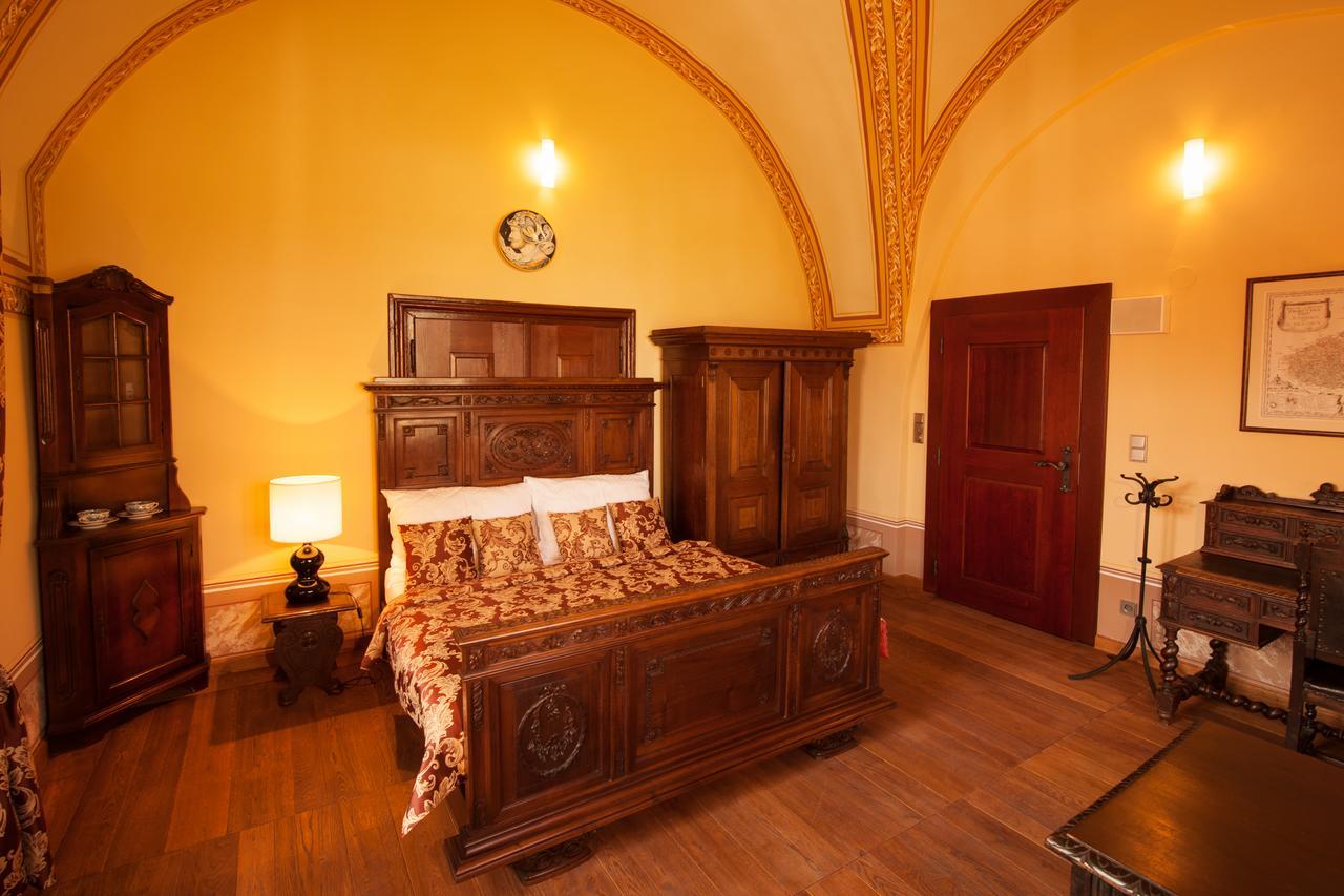 Hotel Zamek Valec Vladislav Buitenkant foto